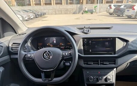 Volkswagen T-Cross I, 2025 год, 1 560 000 рублей, 9 фотография