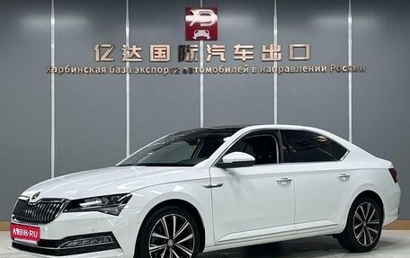 Skoda Superb III рестайлинг, 2022 год, 2 070 000 рублей, 1 фотография