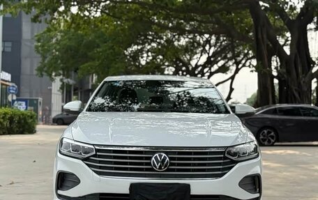 Volkswagen Lavida, 2023 год, 1 049 003 рублей, 2 фотография