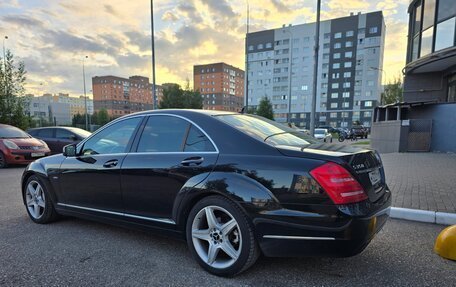 Mercedes-Benz S-Класс, 2010 год, 1 950 000 рублей, 4 фотография
