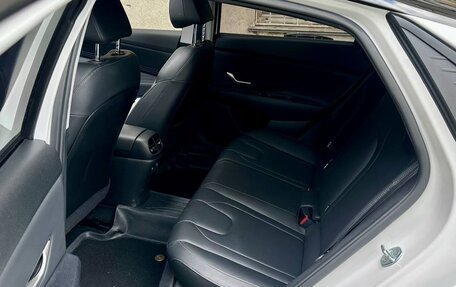 Hyundai Elantra, 2023 год, 1 630 000 рублей, 4 фотография