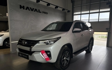 Toyota Fortuner II, 2017 год, 3 399 000 рублей, 6 фотография
