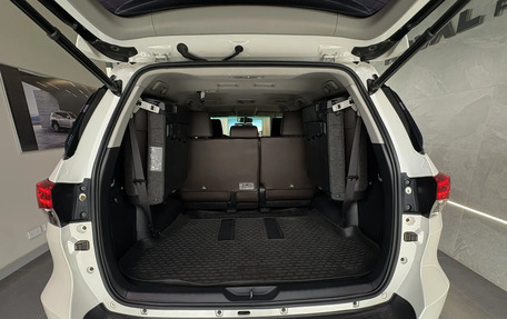 Toyota Fortuner II, 2017 год, 3 399 000 рублей, 9 фотография