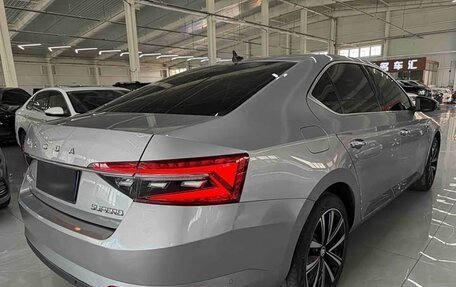 Skoda Superb III рестайлинг, 2022 год, 2 250 000 рублей, 9 фотография