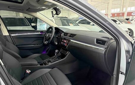 Skoda Superb III рестайлинг, 2022 год, 2 250 000 рублей, 10 фотография