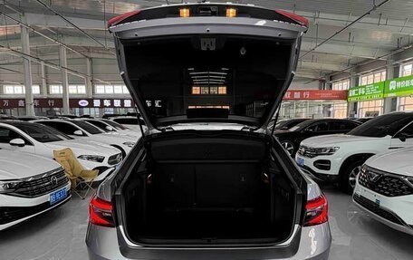 Skoda Superb III рестайлинг, 2022 год, 2 250 000 рублей, 18 фотография