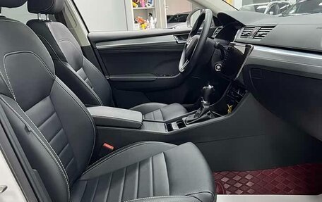 Skoda Superb III рестайлинг, 2022 год, 2 070 000 рублей, 4 фотография