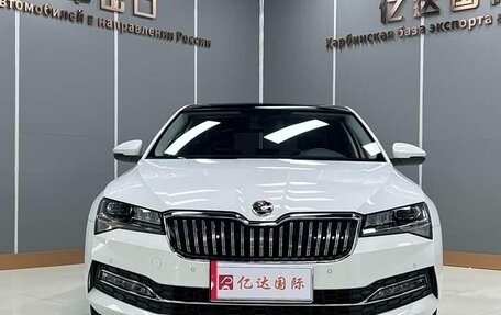 Skoda Superb III рестайлинг, 2022 год, 2 070 000 рублей, 9 фотография