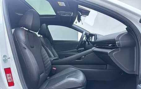 Hyundai Elantra, 2022 год, 1 420 000 рублей, 7 фотография