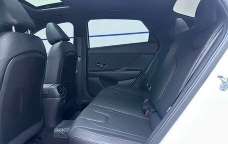 Hyundai Elantra, 2022 год, 1 420 000 рублей, 20 фотография