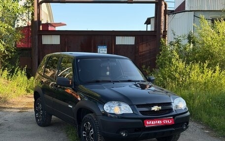 Chevrolet Niva I рестайлинг, 2013 год, 450 000 рублей, 1 фотография