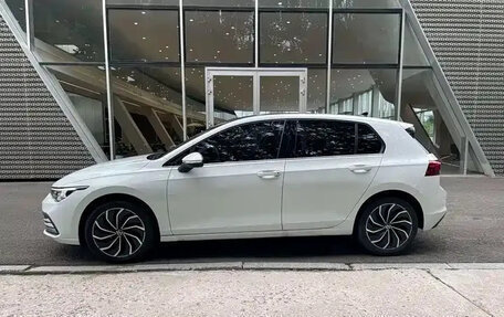 Volkswagen Golf VIII, 2021 год, 1 215 000 рублей, 2 фотография