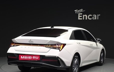 Hyundai Avante, 2023 год, 1 850 000 рублей, 2 фотография
