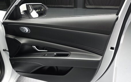 Hyundai Avante, 2023 год, 1 850 000 рублей, 13 фотография