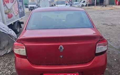 Renault Logan II, 2017 год, 200 000 рублей, 3 фотография