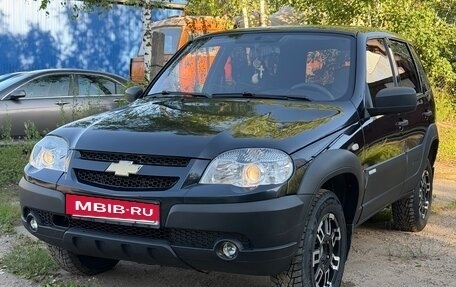 Chevrolet Niva I рестайлинг, 2013 год, 450 000 рублей, 14 фотография