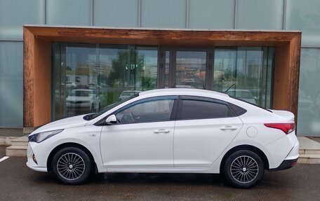 Hyundai Solaris II рестайлинг, 2021 год, 1 770 000 рублей, 4 фотография