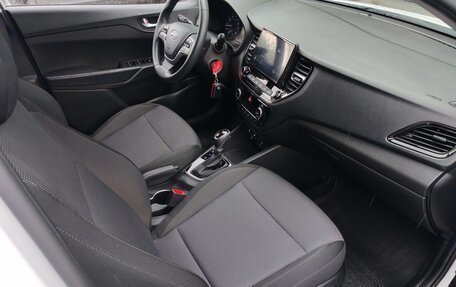 Hyundai Solaris II рестайлинг, 2021 год, 1 770 000 рублей, 15 фотография