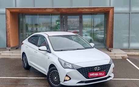 Hyundai Solaris II рестайлинг, 2021 год, 1 770 000 рублей, 3 фотография