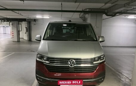 Volkswagen Multivan T6 рестайлинг, 2020 год, 7 500 000 рублей, 2 фотография