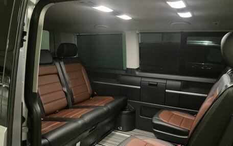 Volkswagen Multivan T6 рестайлинг, 2020 год, 7 500 000 рублей, 6 фотография