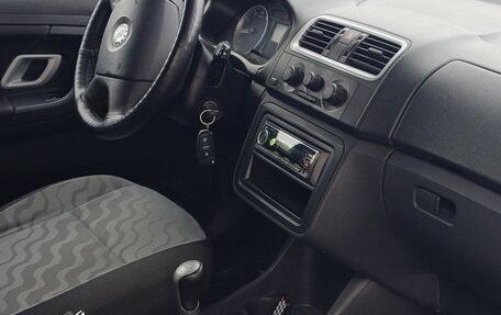 Skoda Fabia II, 2008 год, 500 000 рублей, 11 фотография
