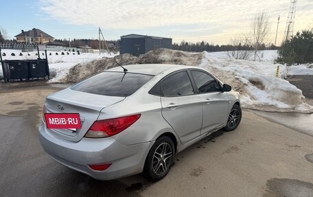 Hyundai Solaris II рестайлинг, 2011 год, 400 000 рублей, 6 фотография