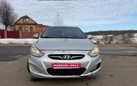 Hyundai Solaris II рестайлинг, 2011 год, 400 000 рублей, 8 фотография