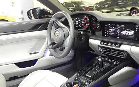 Porsche 911, 2023 год, 14 700 000 рублей, 7 фотография
