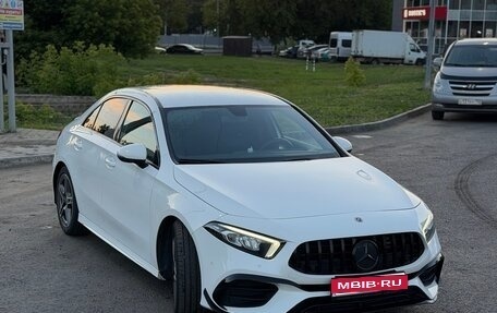Mercedes-Benz A-Класс, 2020 год, 3 500 000 рублей, 1 фотография