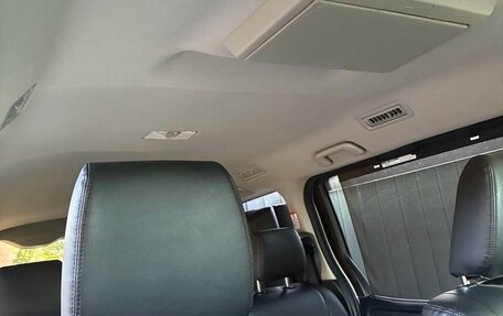 Toyota Voxy III, 2018 год, 2 650 000 рублей, 17 фотография