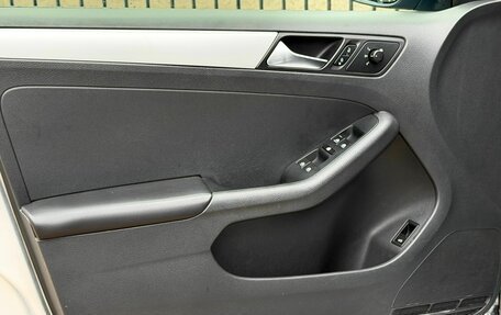 Volkswagen Jetta VI, 2012 год, 969 000 рублей, 13 фотография