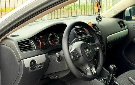 Volkswagen Jetta VI, 2012 год, 969 000 рублей, 8 фотография