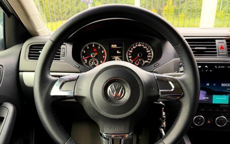 Volkswagen Jetta VI, 2012 год, 969 000 рублей, 12 фотография
