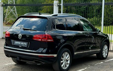 Volkswagen Touareg III, 2015 год, 2 809 000 рублей, 4 фотография