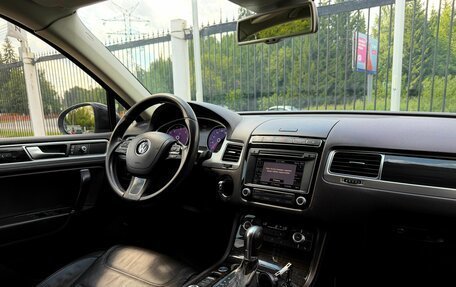 Volkswagen Touareg III, 2015 год, 2 809 000 рублей, 9 фотография