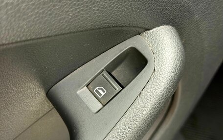 Volkswagen Jetta VI, 2012 год, 869 000 рублей, 13 фотография