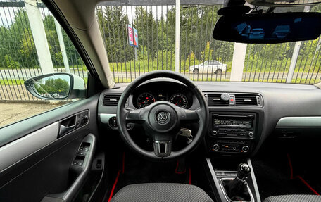 Volkswagen Jetta VI, 2012 год, 869 000 рублей, 17 фотография