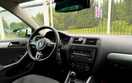 Volkswagen Jetta VI, 2012 год, 869 000 рублей, 15 фотография