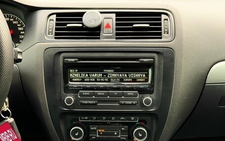 Volkswagen Jetta VI, 2012 год, 869 000 рублей, 19 фотография