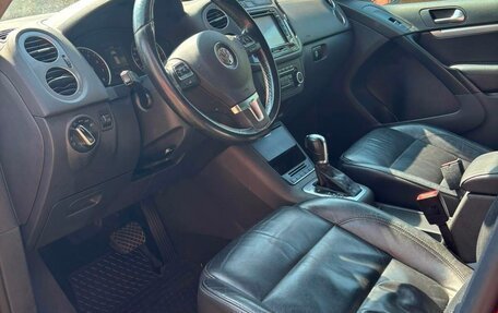 Volkswagen Tiguan I, 2011 год, 990 000 рублей, 10 фотография