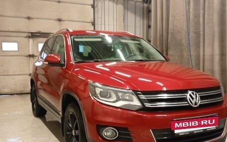 Volkswagen Tiguan I, 2011 год, 990 000 рублей, 3 фотография