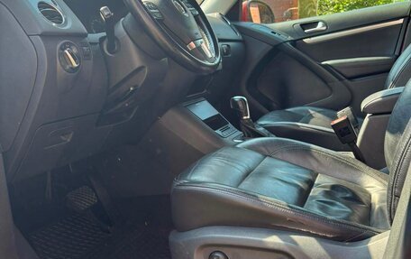 Volkswagen Tiguan I, 2011 год, 990 000 рублей, 12 фотография