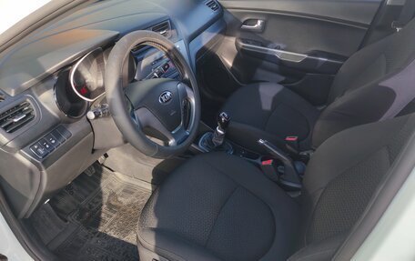 KIA Rio III рестайлинг, 2015 год, 820 000 рублей, 11 фотография