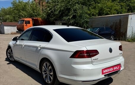 Volkswagen Passat B8 рестайлинг, 2015 год, 1 450 000 рублей, 9 фотография
