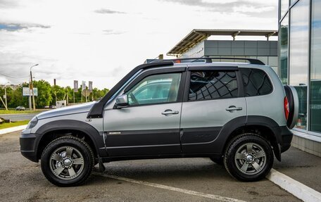 Chevrolet Niva I рестайлинг, 2017 год, 918 000 рублей, 4 фотография