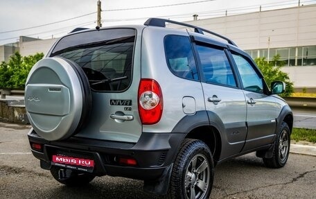 Chevrolet Niva I рестайлинг, 2017 год, 918 000 рублей, 7 фотография