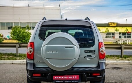 Chevrolet Niva I рестайлинг, 2017 год, 918 000 рублей, 6 фотография