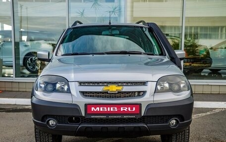 Chevrolet Niva I рестайлинг, 2017 год, 918 000 рублей, 2 фотография