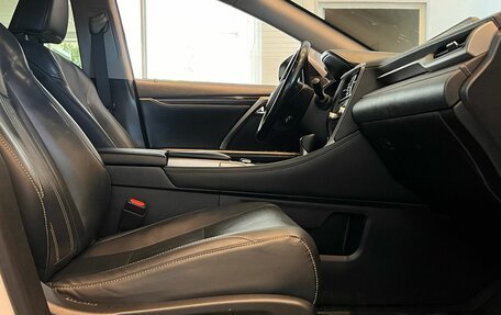 Lexus RX IV рестайлинг, 2017 год, 3 449 000 рублей, 17 фотография
